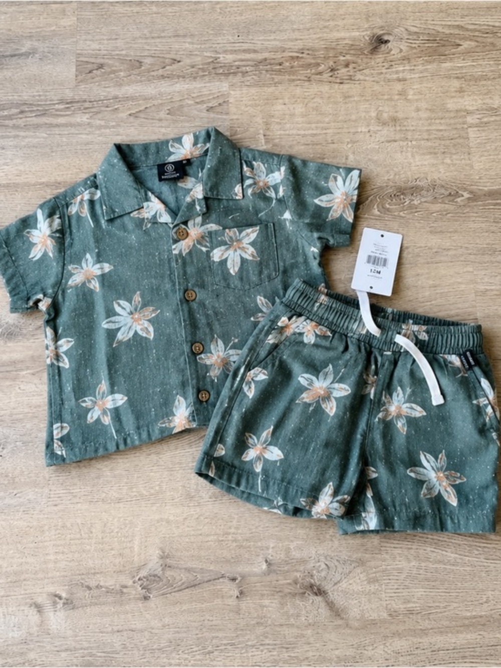 NWT Volcom 12M Tropical 2-Piece Set Shirt & Shorts Beach Vacation Outfit